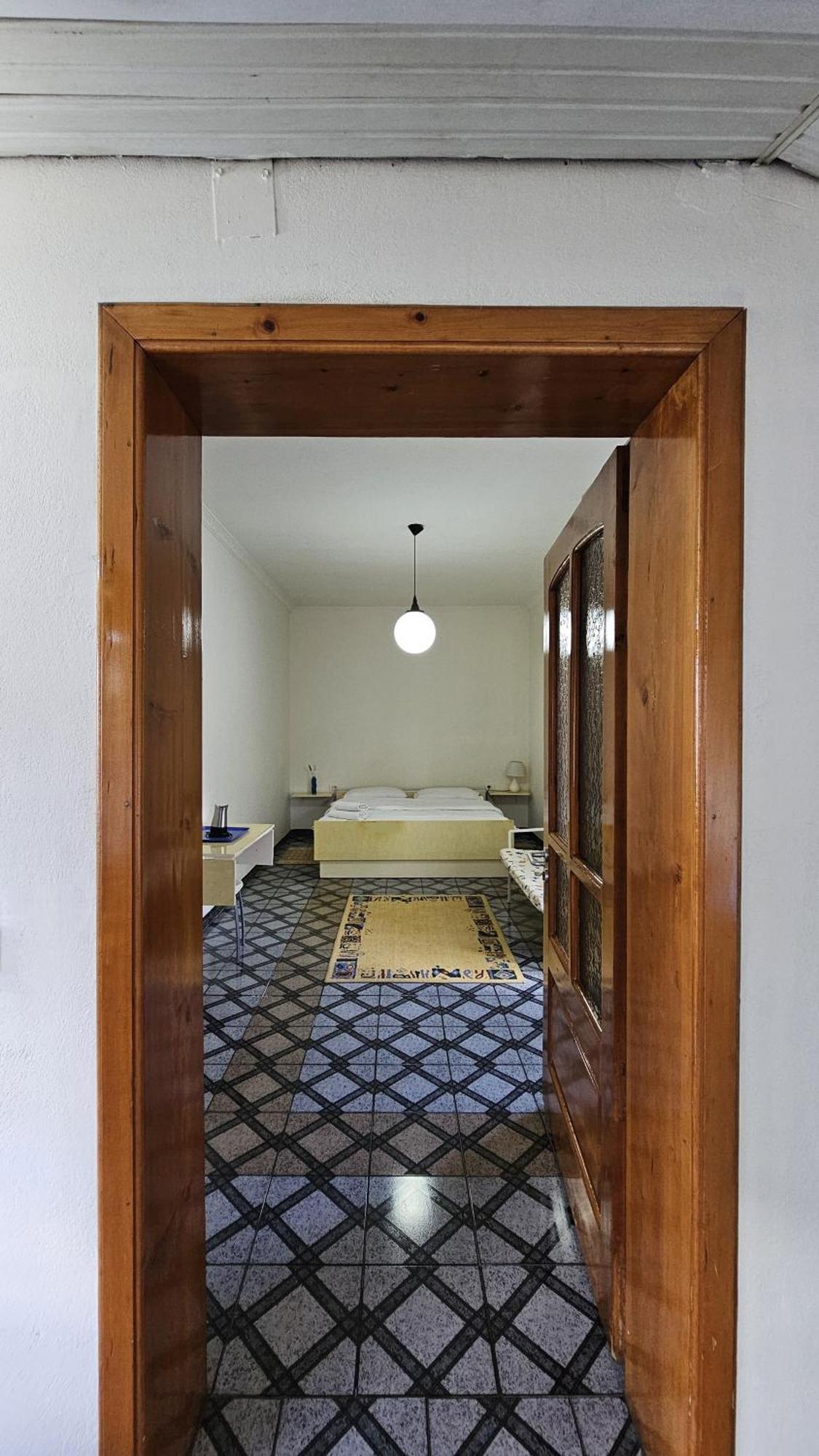 Angie'S Shared Villa Tam Tirana Exterior photo